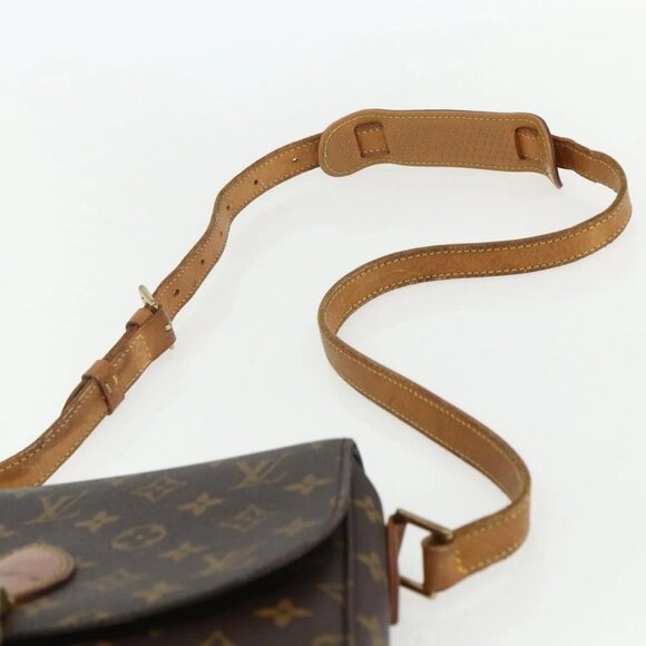 Louis Vuitton Saint-Cloud GM Shoulder Bag, Coated Canvas and  LOUIS VUITTON Monogram Saint Cloud GM Shoulder Bag M51242 LV Auth ka402